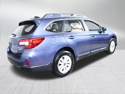 Used 2016 Subaru Outback 2.5i Premium w/ Popular Package #2 AWD/4WD image 7
