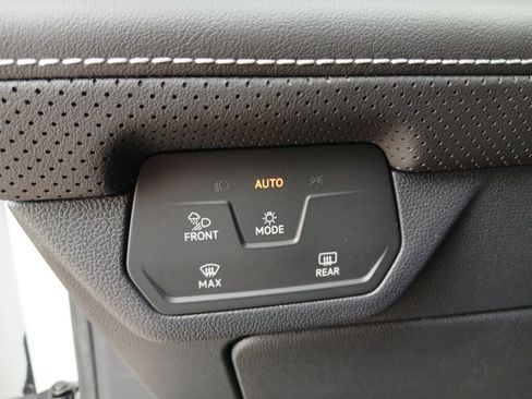 New 2026 Volkswagen Atlas SE FWD image 11