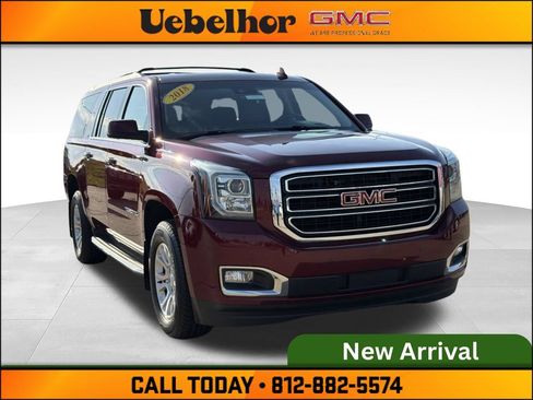 Used 2018 GMC Yukon XL SLT w/ Open Road Package AWD/4WD image 1