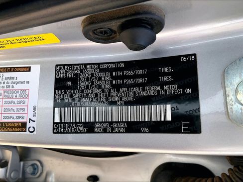 Used 2018 Toyota 4Runner TRD Off-Road Premium AWD/4WD image 31