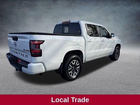 Used 2022 Nissan Frontier SV image 9
