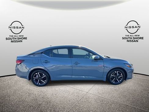 Used 2025 Nissan Sentra SV w/ All-Weather Package image 5