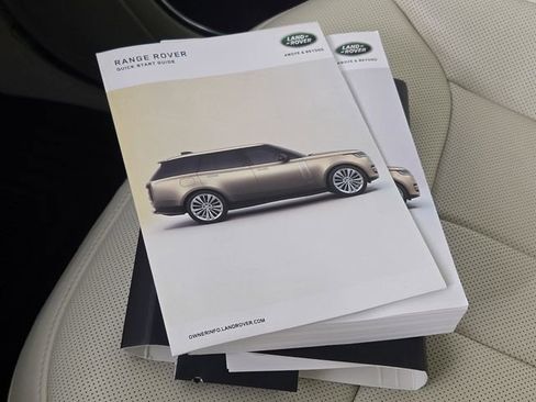 Used 2023 Land Rover Range Rover SE image 28