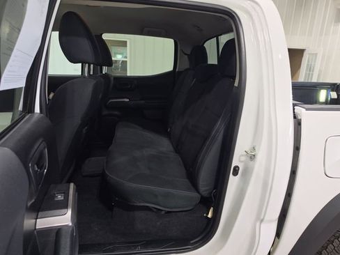 Used 2021 Toyota Tacoma SR5 w/ Trail Edition AWD/4WD image 23