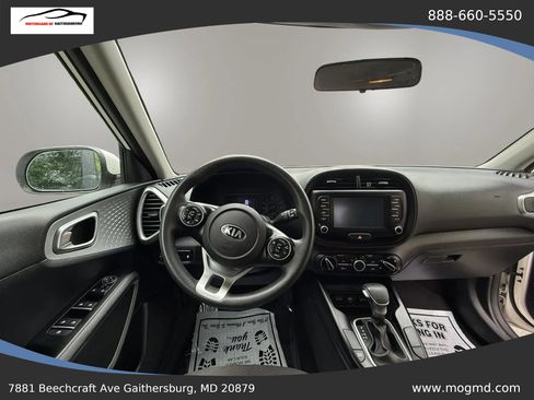 Used 2020 Kia Soul LX FWD image 10