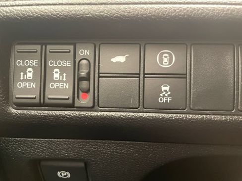 Used 2024 Honda Odyssey EX-L image 19