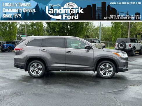 Used 2016 Toyota Highlander Limited AWD/4WD image 2