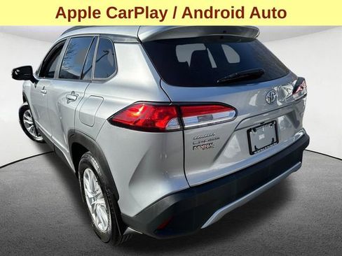 Certified 2024 Toyota Corolla Cross LE w/ Moonroof Package image 9