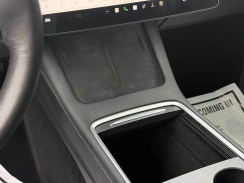 Used 2023 Tesla Model Y Long Range image 25