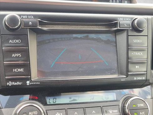 Used 2017 Toyota RAV4 XLE FWD image 9