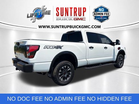 Used 2023 Nissan Titan PRO-4X w/ Pro-4x Convenience Package AWD/4WD image 6