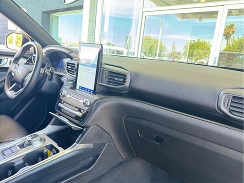 Used 2020 Ford Explorer ST w/ Premium Technology Package AWD/4WD image 23