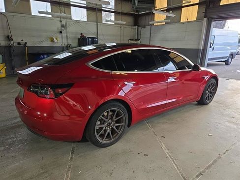Used 2019 Tesla Model 3 Long Range RWD image 5