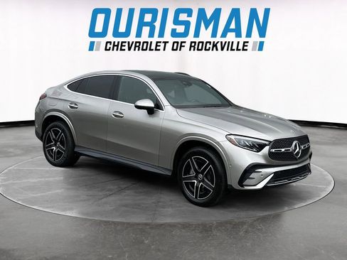 Used 2024 Mercedes-Benz GLC 300 4MATIC image 1