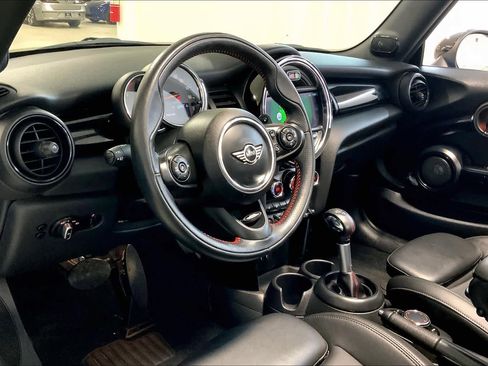 Used 2019 MINI Cooper S w/ Signature Upholstery Package image 17