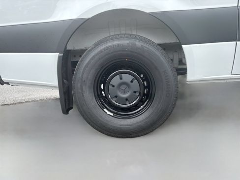 New 2025 Mercedes-Benz Sprinter 2500 image 16