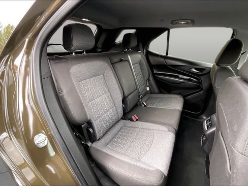 Used 2023 Chevrolet Equinox LT FWD image 26