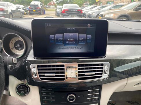 Used 2015 Mercedes-Benz CLS 400 4MATIC w/ Premium 2 Package image 25