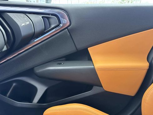 Used 2025 BMW X3 xDrive30i w/ Premium Package image 22