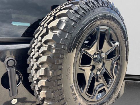 Used 2018 Jeep Wrangler Unlimited Sport AWD/4WD image 46