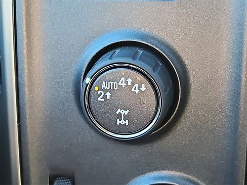 Used 2018 Chevrolet Silverado 1500 LT w/ All Star Edition image 22