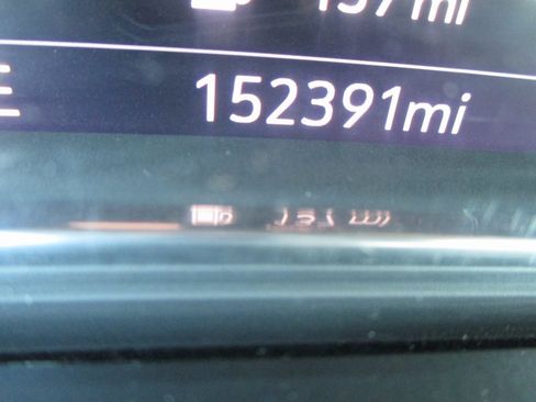 Used 2021 GMC Sierra 3500 Denali w/ Denali Black Diamond Edition image 36