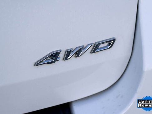 Used 2023 Ford Explorer XLT w/ Equipment Group 202A image 8