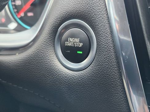 Used 2023 Chevrolet Traverse LT AWD/4WD image 19