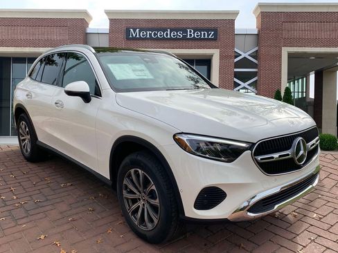 Certified 2025 Mercedes-Benz GLC 300 4MATIC image 3