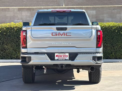 New 2026 GMC Sierra 2500 Denali w/ Denali Reserve Package AWD/4WD image 5