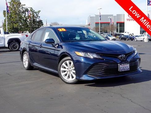 Certified 2020 Toyota Camry LE image 2