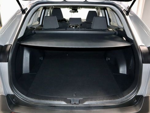 Used 2025 Toyota RAV4 XLE image 13