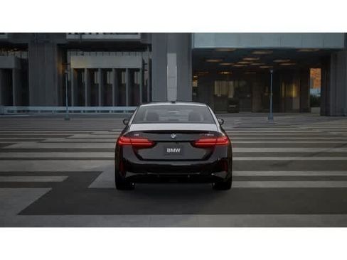 New 2026 BMW i5 M60 AWD/4WD image 5