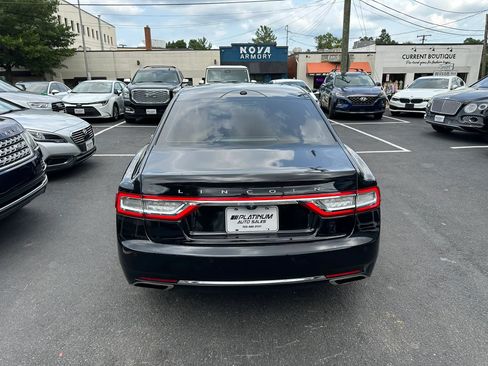 Used 2017 Lincoln Continental Select w/ Climate Package FWD image 9