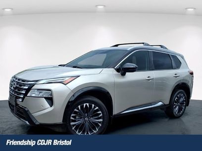 Used 2025 Nissan Rogue Platinum w/ Platinum Premium Package