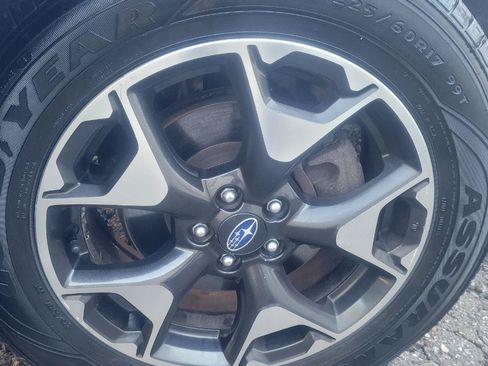Used 2020 Subaru Crosstrek 2.0i Premium w/ Moonroof Package 1 AWD/4WD image 45