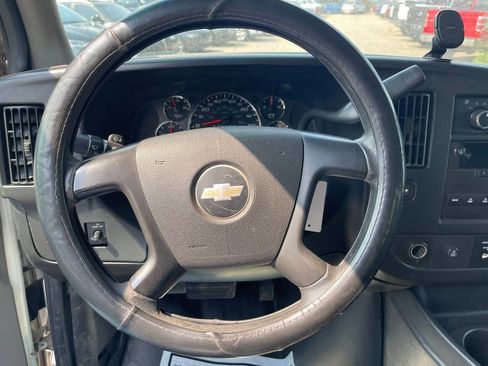 Used 2012 Chevrolet Express 3500 image 21
