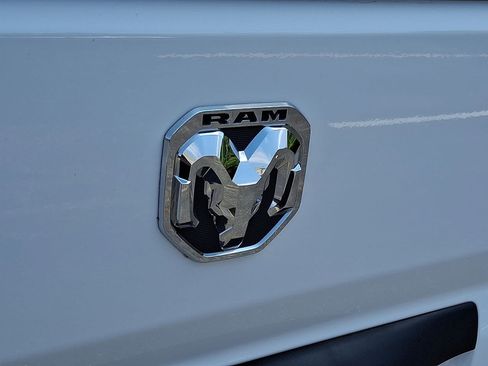 Used 2024 RAM ProMaster 2500 w/ Convenience Group FWD image 27