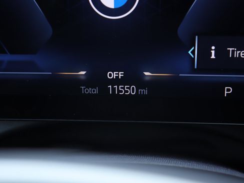 Certified 2025 BMW 530i image 28