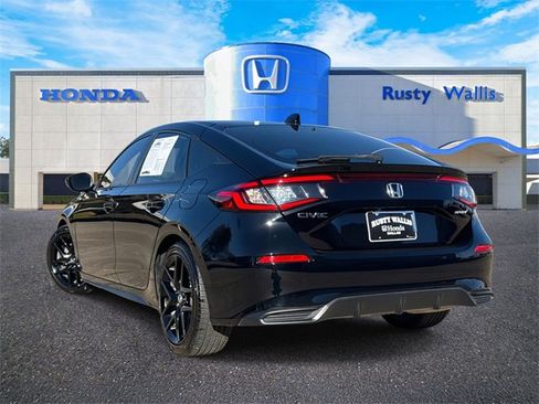 Used 2024 Honda Civic Sport image 3