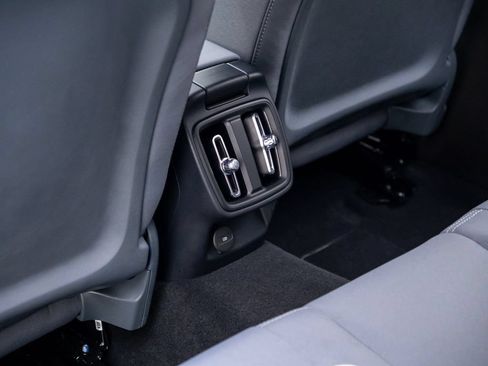 Used 2024 Polestar Polestar 2 AWD/4WD image 18