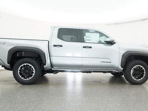 New 2026 Toyota Tacoma TRD Off-Road image 28