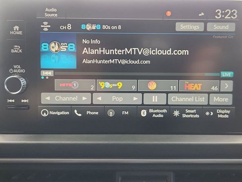 Used 2025 Honda Pilot Black Edition image 13
