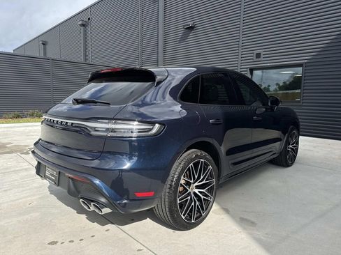 Certified 2023 Porsche Macan image 11