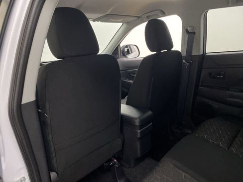 Used 2025 Mitsubishi Outlander Sport ES AWD/4WD image 16