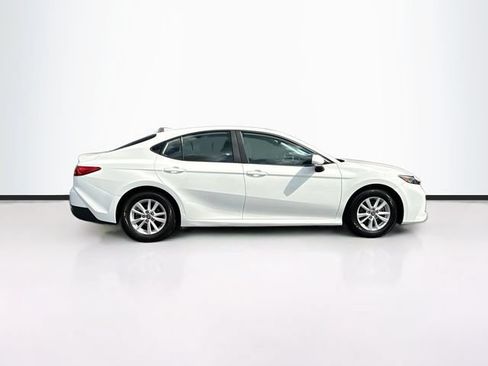 Used 2025 Toyota Camry LE FWD image 9