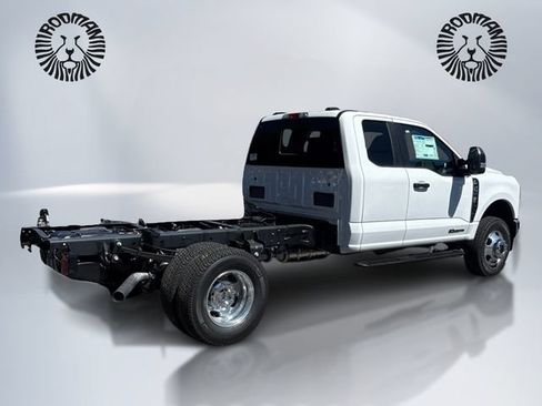 New 2026 Ford F350 XL w/ XL Chrome Package AWD/4WD image 6