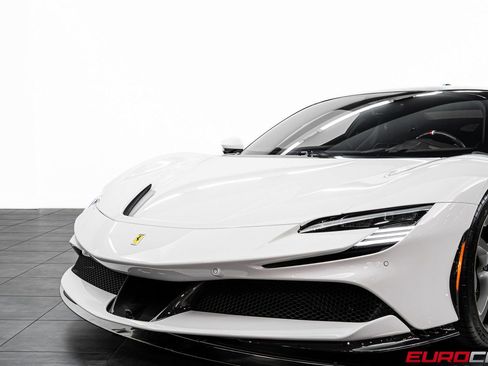 Used 2022 Ferrari SF90 Stradale AWD/4WD image 16