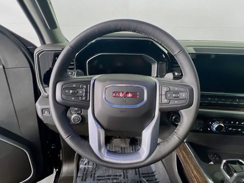 New 2026 GMC Sierra 1500 Elevation image 9