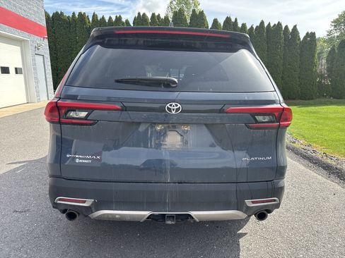 Certified 2024 Toyota Grand Highlander AWD Hybrid image 4